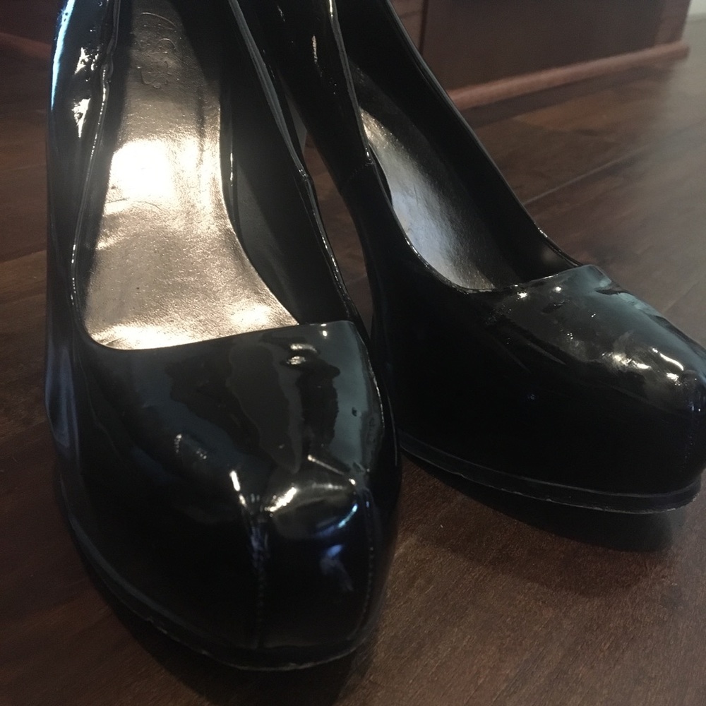 Black heels!